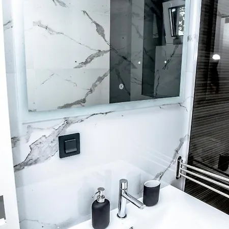 Luxury M&b *