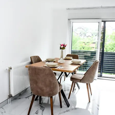 Luxury M&b Apartment *